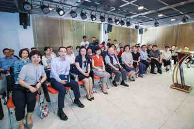 小照片，大時(shí)代 尚長(zhǎng)榮、蔡金萍、錢(qián)程、駱新走進(jìn)天平街道的文化敘事