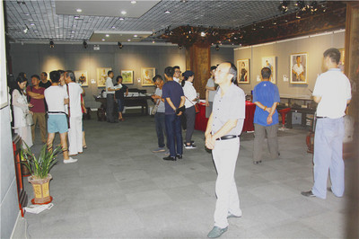 陜西省油畫(huà)藝術(shù)研究會(huì)暑期寫(xiě)生交流展在西安開(kāi)幕